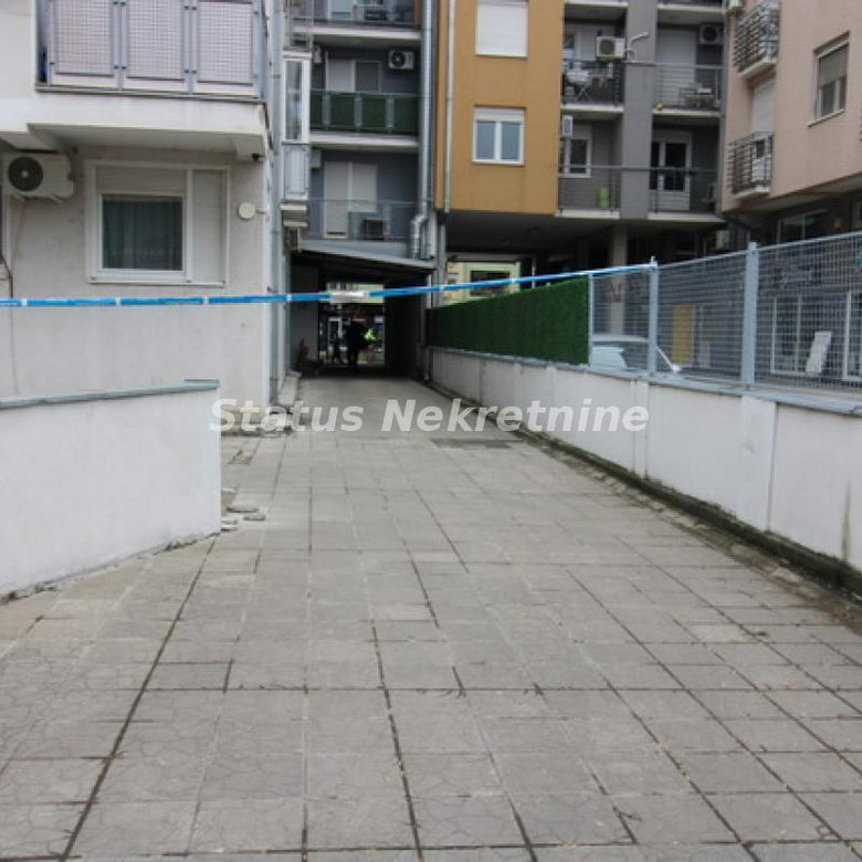 Garaža na prodaju, Grbavica, Novi Sad, 18m², 36.000 €