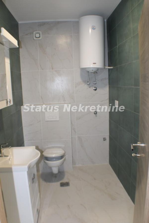 Četvorosoban stan na prodaju, Petrovaradin, Novi Sad, 78m², 161.000 €