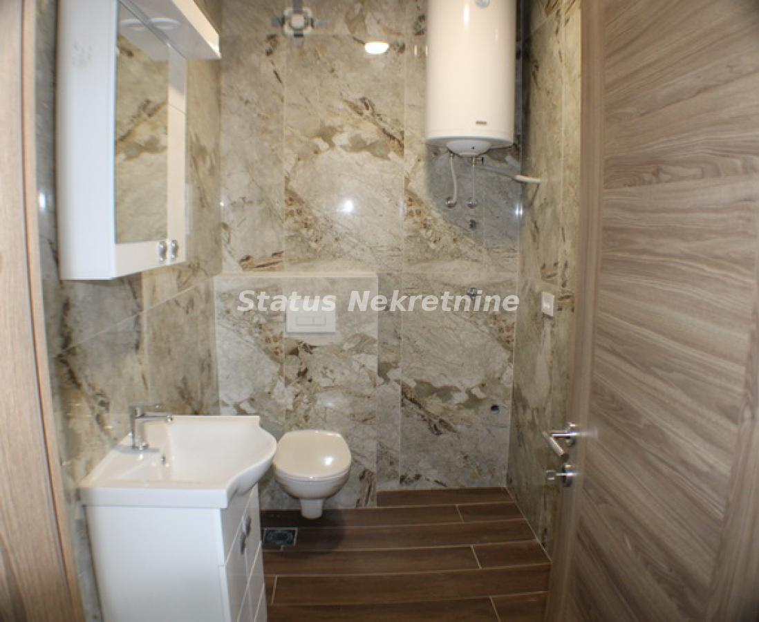 Trosoban stan na prodaju, Petrovaradin, Novi Sad, 77m², 175.000 €
