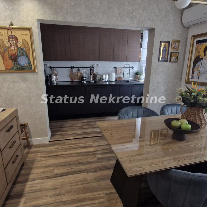 Kuća na prodaju, Centar, Sremski Karlovci, 123m², 449.980 €