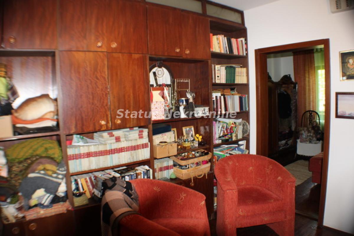 Kuća na prodaju, Petrovaradin, Novi Sad, 264m², 299.000 €