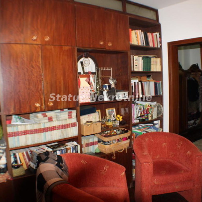 Kuća na prodaju, Petrovaradin, Novi Sad, 264m², 299.000 €