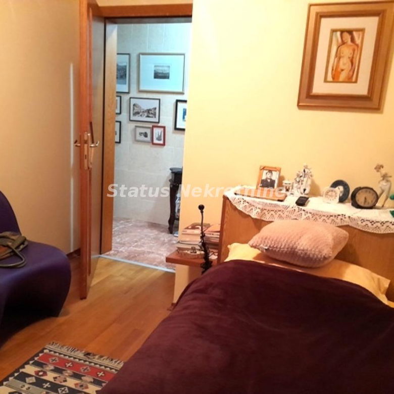 Trosoban stan na prodaju, Grbavica, Novi Sad, 54m², 184.650 €