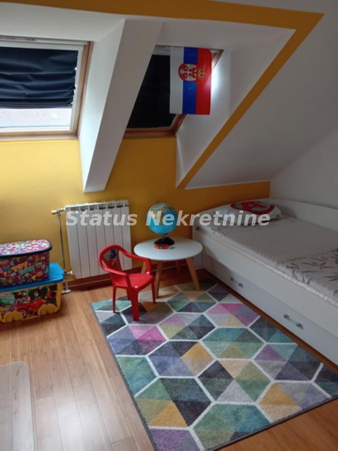 Četvorosoban stan na prodaju, Grbavica, Novi Sad, 96m², 355.000 €