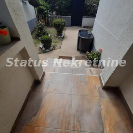 Kuća na prodaju, Salajka, Novi Sad, 157m², 350.000 €