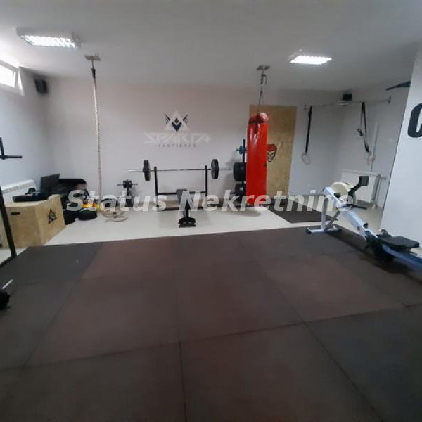 Kuća na prodaju, Tatarsko Brdo, Novi Sad, 582m², 750.000 €