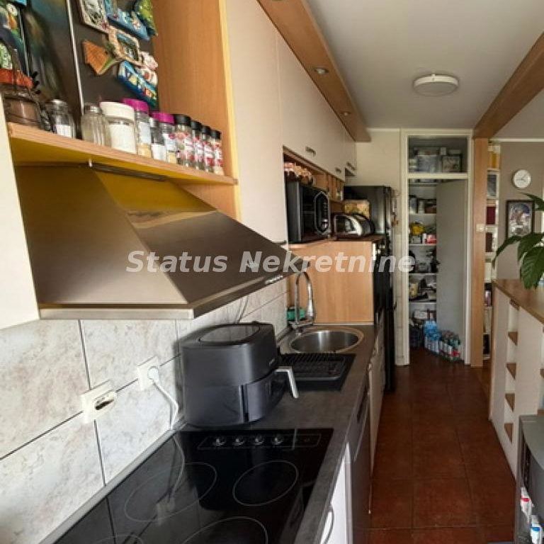 Dvoiposoban stan na prodaju, Novo Naselje, Novi Sad, 76m², 198.790 €