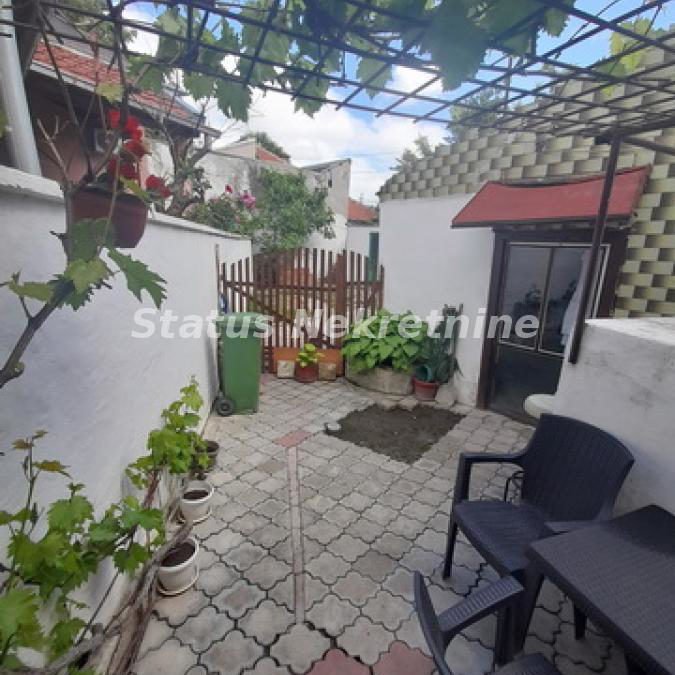 Kuća na prodaju, Podbara, Novi Sad, 340m², 793.100 €