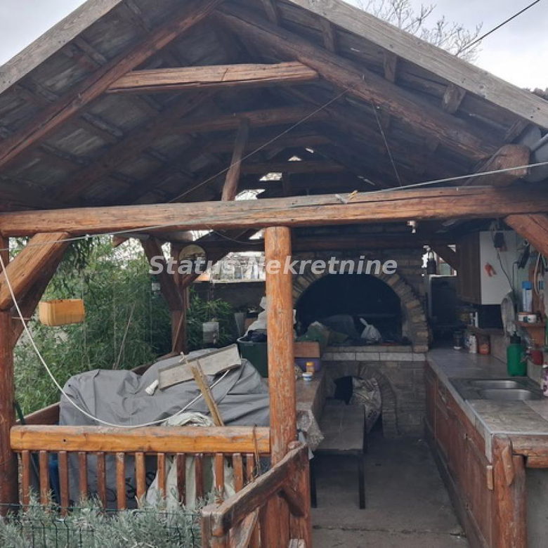 Kuća na prodaju, Futog, Novi Sad, 156m², 180.000 €