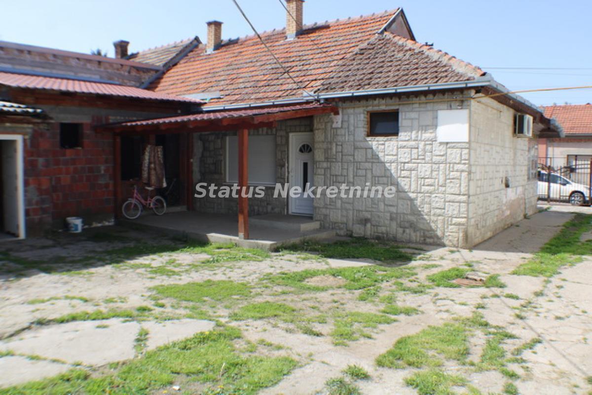 Kuća na prodaju, Slana Bara, Novi Sad, 110m², 278.100 €