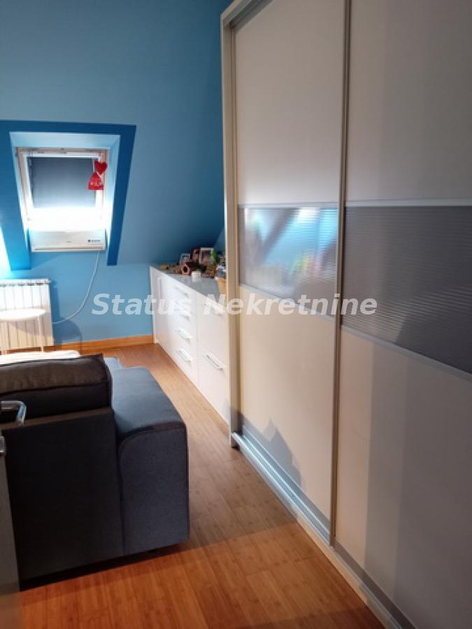 Četvorosoban stan na prodaju, Grbavica, Novi Sad, 96m², 355.000 €