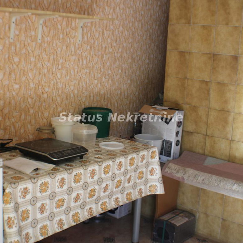 Kuća na prodaju, Bački Petrovac, 372m², 210.000 €