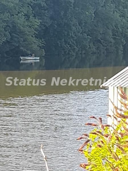 Kuća na prodaju, Šid, 194m², 155.000 €