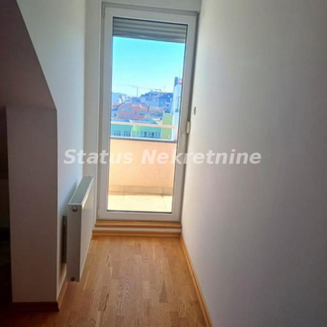 Trosoban stan na prodaju, Podbara, Novi Sad, 74m², 208.500 €