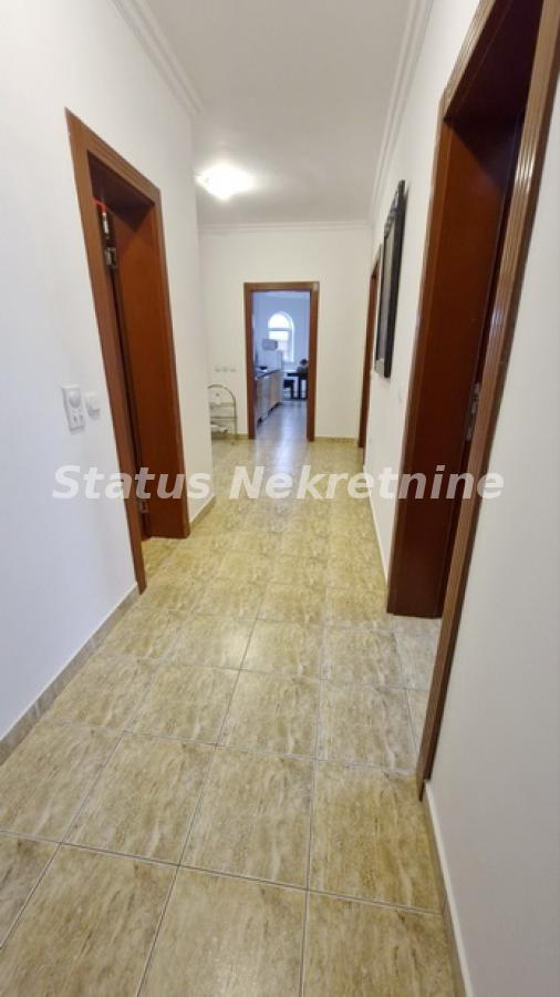 Kuća na prodaju, Sremska Kamenica, Novi Sad, 338m², 721.000 €