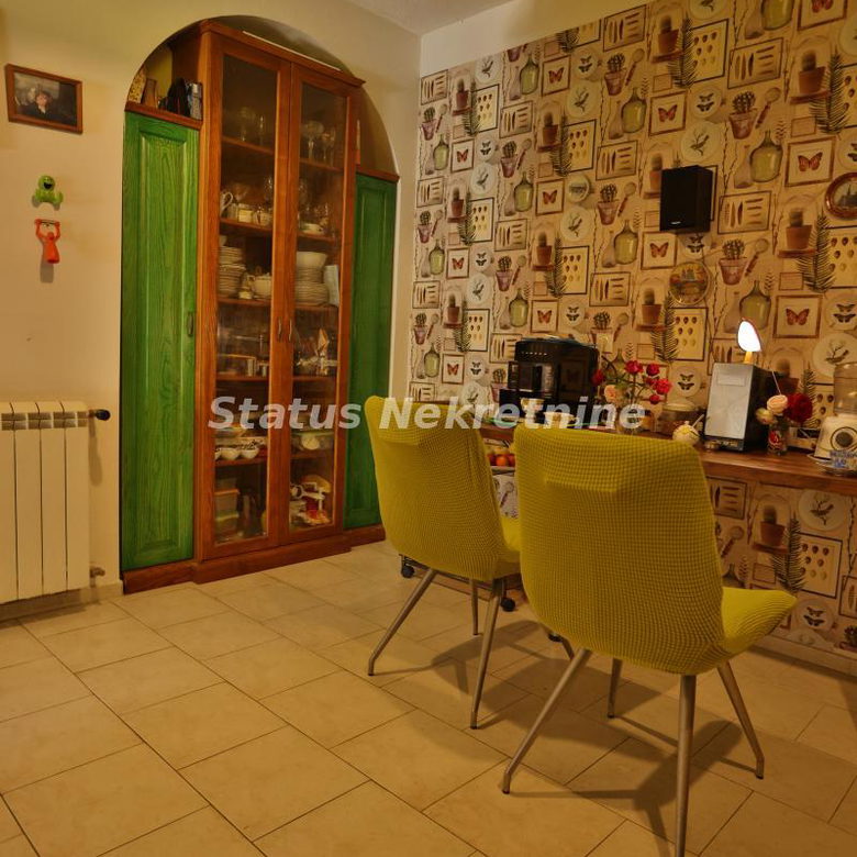 Kuća na prodaju, Ledinci, Novi Sad, 322m², 550.000 €
