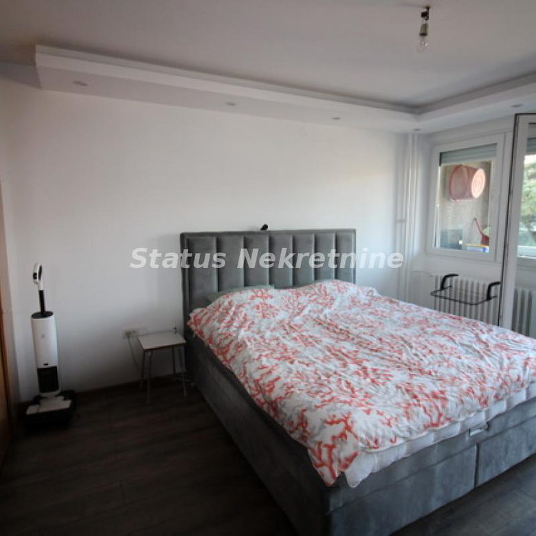 Dvosoban stan na prodaju, Bulevar Oslobođenja, Novi Sad, 63m², 160.500 €