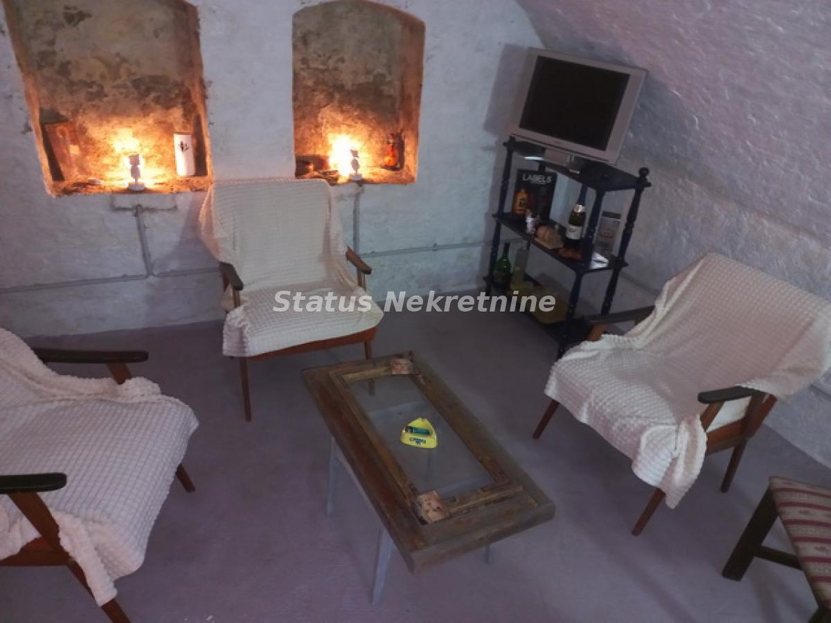 Kuća na prodaju, Salajka, Novi Sad, 170m², 350.000 €