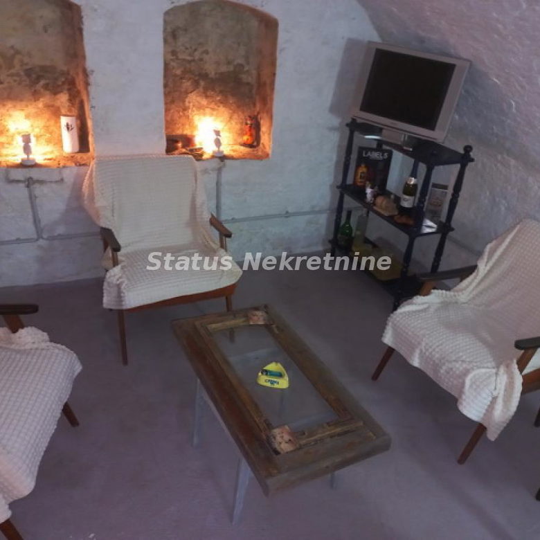 Kuća na prodaju, Salajka, Novi Sad, 170m², 350.000 €