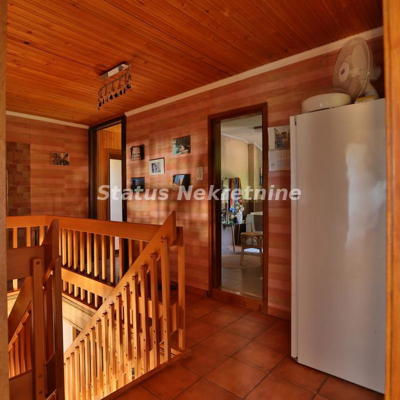 Kuća na prodaju, Ledinci, Novi Sad, 322m², 550.000 €