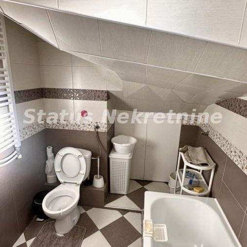 Petosoban stan za izdavanje, Adamovićevo Naselje, Novi Sad, 126m², 2.000 €/mes