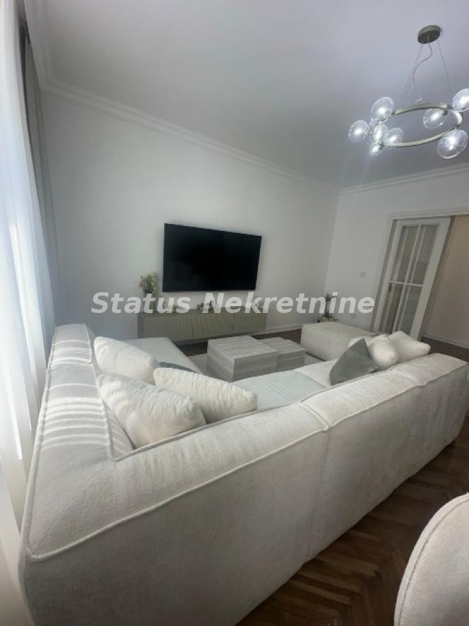 actionimagesite31agencystatusimgdcpdb8v0fx-img-2914330ffc08f0dfe7f9b911417cc0a2-v Trosoban stan na prodaju, Centar, Novi Sad, 78m², 243.000 €