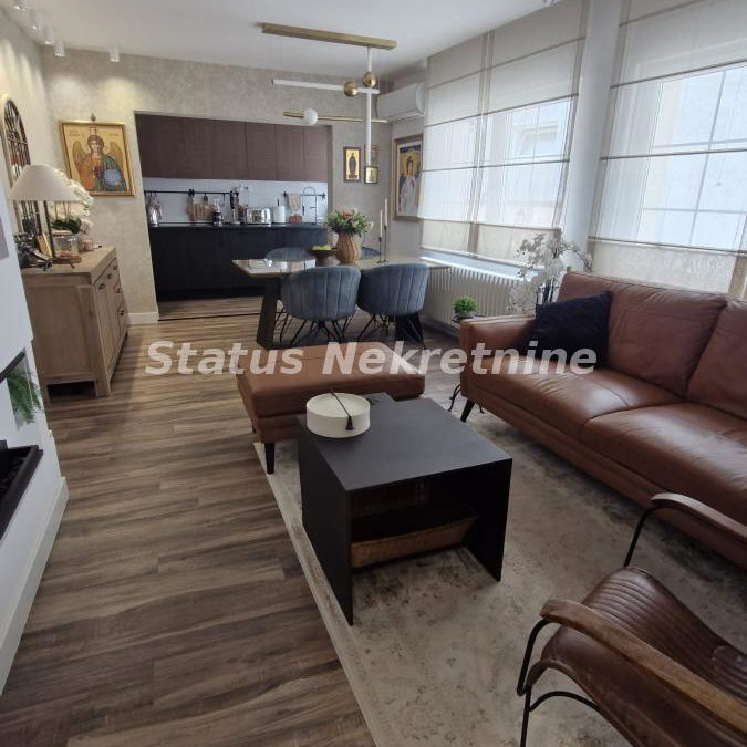 Kuća na prodaju, Centar, Sremski Karlovci, 123m², 449.980 €