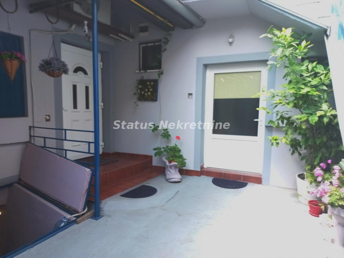 Kuća na prodaju, Salajka, Novi Sad, 170m², 350.000 €