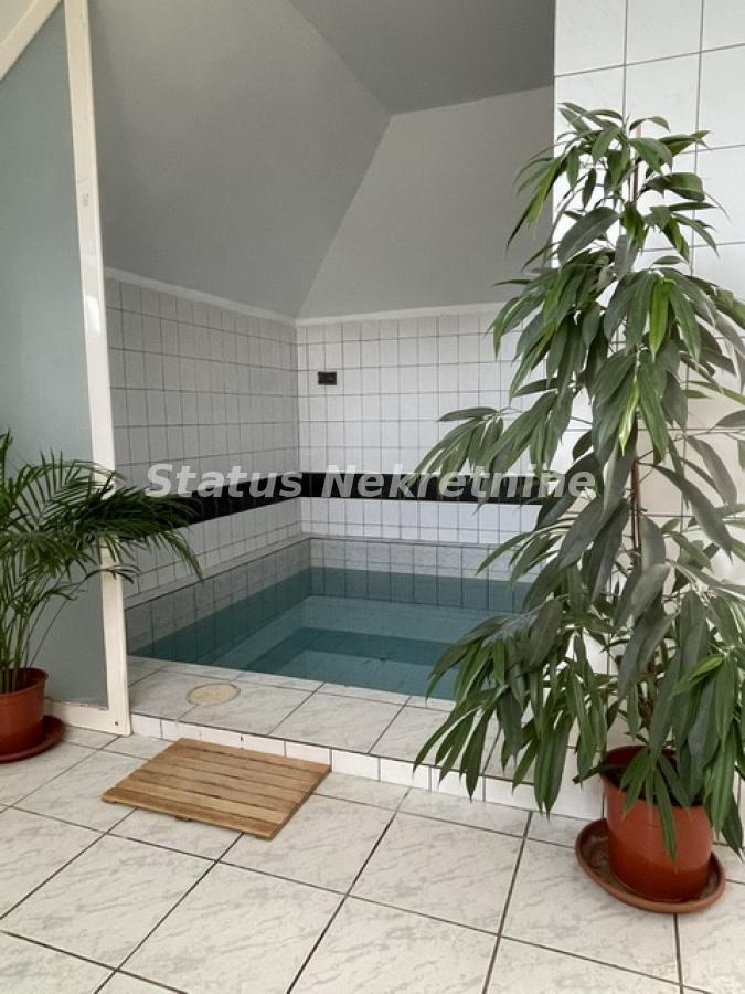 Kuća za izdavanje, Telep, Novi Sad, 320m², 2.200 €/mes
