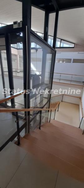 Lokal za izdavanje, Bulevar Oslobođenja, Novi Sad, 1700m², 15.300 €/mes