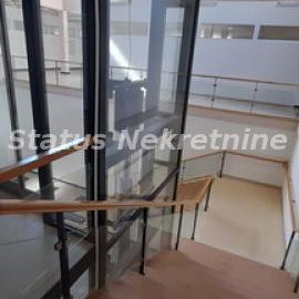 Lokal za izdavanje, Bulevar Oslobođenja, Novi Sad, 1700m², 15.300 €/mes
