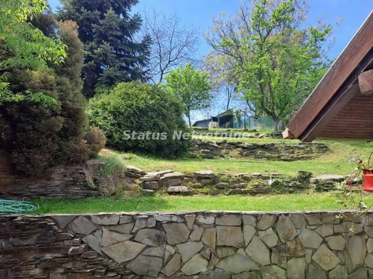 Kuća na prodaju, Petrovaradin, Novi Sad, 348m², 495.000 €