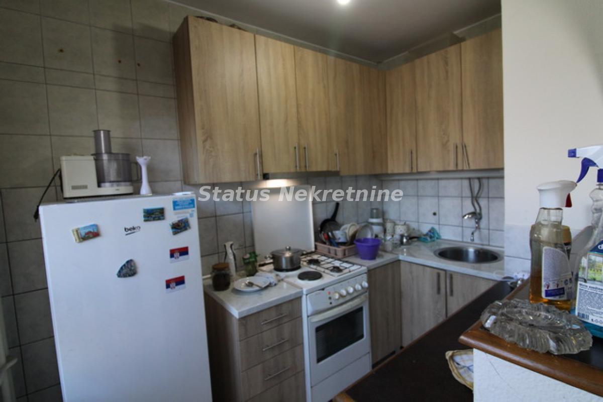 Kuća na prodaju, Temerin, 420m², 262.650 €