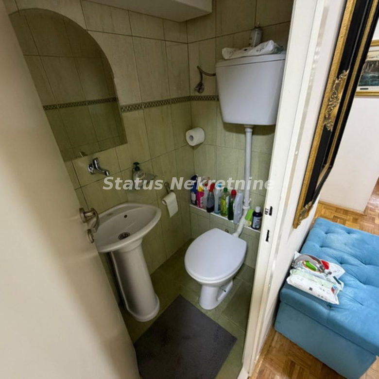 Dvoiposoban stan na prodaju, Novo Naselje, Novi Sad, 76m², 198.790 €