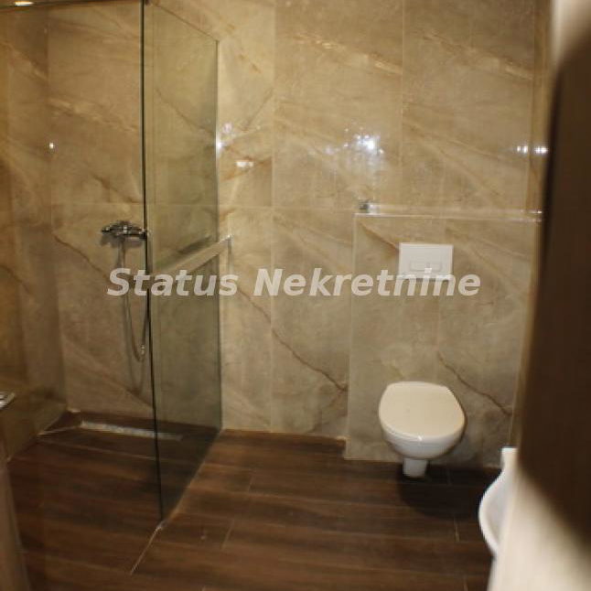 Trosoban stan na prodaju, Petrovaradin, Novi Sad, 77m², 175.000 €