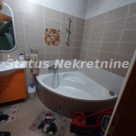 Kuća na prodaju, Tatarsko Brdo, Novi Sad, 582m², 750.000 €