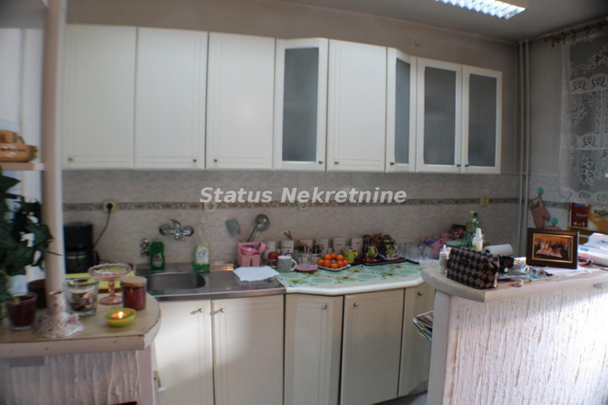 Dvosoban stan na prodaju, Novo Naselje, Novi Sad, 64m², 144.200 €