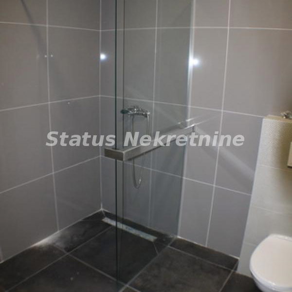 Četvorosoban stan na prodaju, Petrovaradin, Novi Sad, 78m², 161.000 €