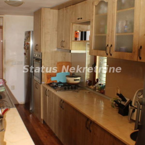 Kuća na prodaju, Petrovaradin, Novi Sad, 153m², 288.400 €