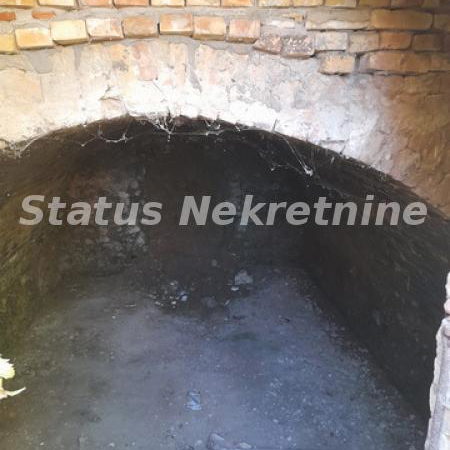 Kuća na prodaju, Sremski Karlovci, 230m², 175.100 €