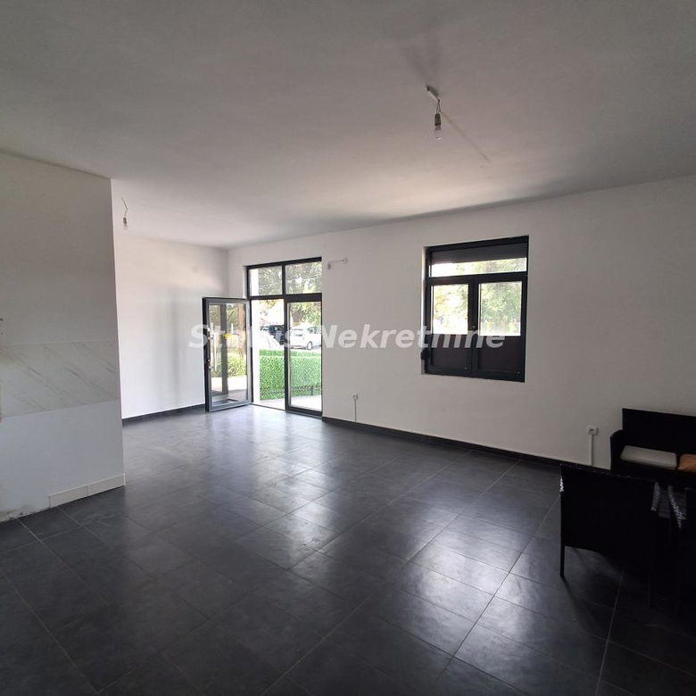 Lokal za izdavanje, Adice, Novi Sad, 45m², 350 €/mes
