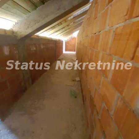 Kuća na prodaju, Ledinci, Novi Sad, 300m², 220.000 €
