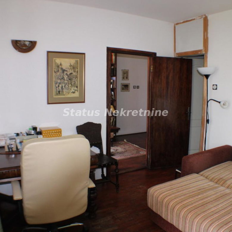Kuća na prodaju, Petrovaradin, Novi Sad, 264m², 299.000 €