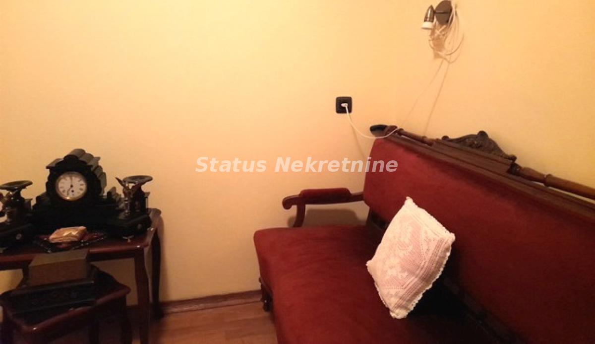 Trosoban stan na prodaju, Grbavica, Novi Sad, 54m², 184.650 €