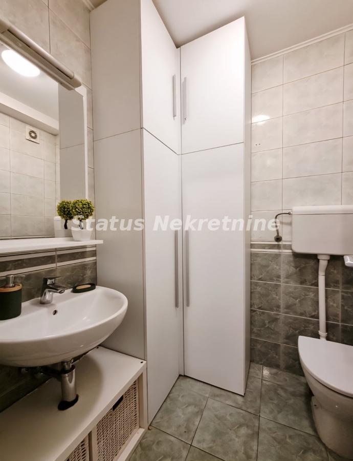 Trosoban stan na prodaju, Nova Detelinara, Novi Sad, 63m², 184.370 €