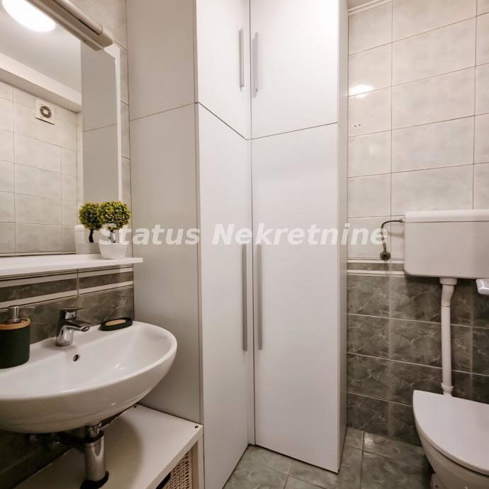 Trosoban stan na prodaju, Nova Detelinara, Novi Sad, 63m², 184.370 €
