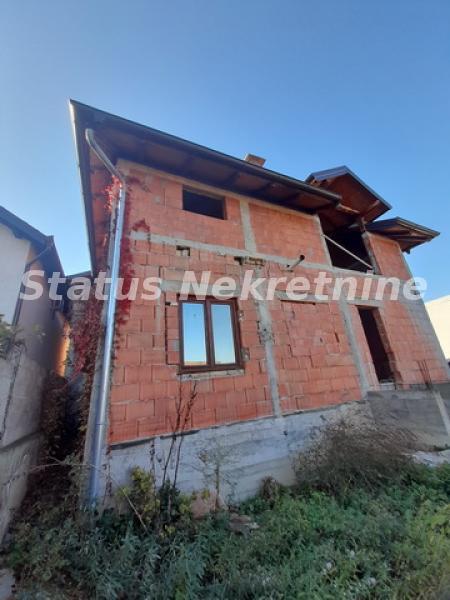 Kuća na prodaju, Sremski Karlovci, 230m², 175.100 €