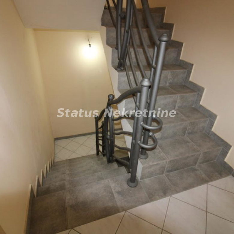 Kuća na prodaju, Temerin, 420m², 262.650 €