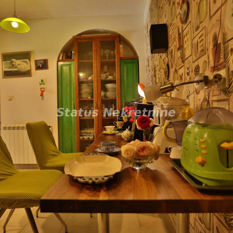 Kuća na prodaju, Ledinci, Novi Sad, 322m², 550.000 €