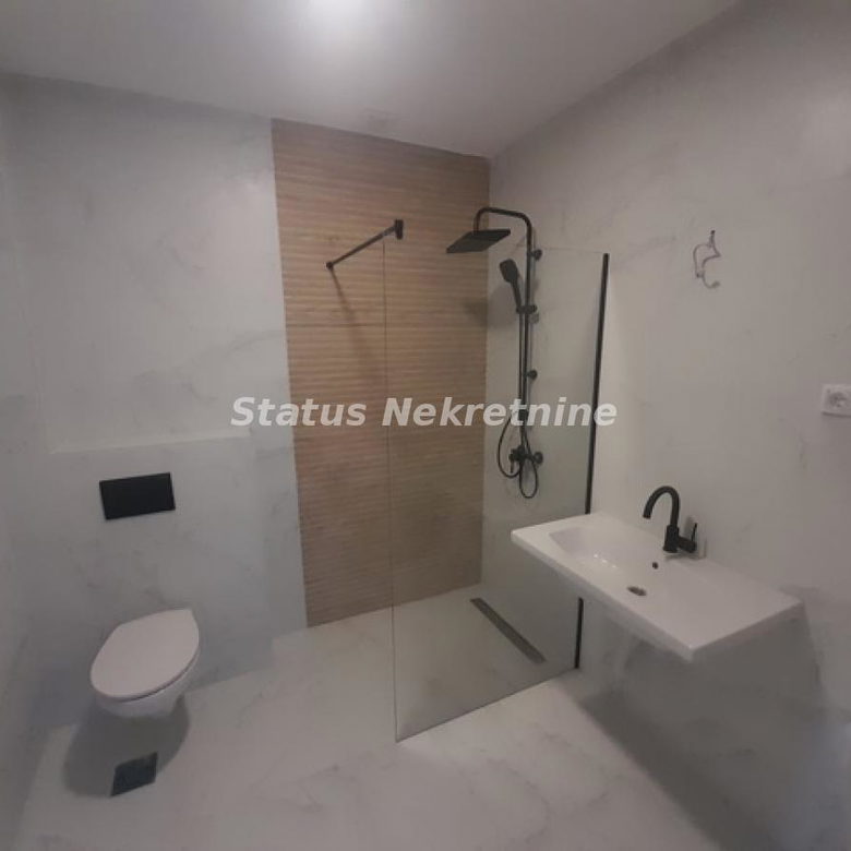 Troiposoban stan na prodaju, Adice, Novi Sad, 80m², 148.320 €